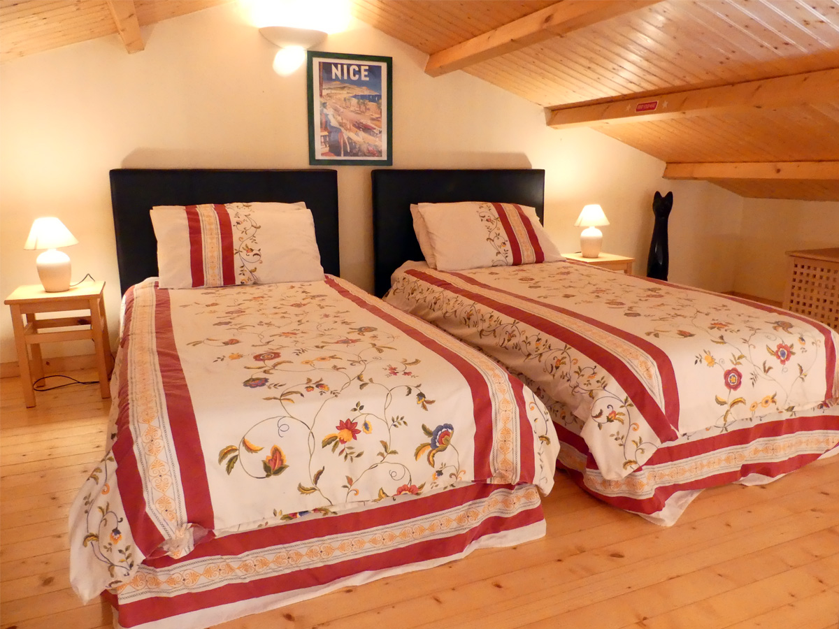 Twin Bedroom at Wisteria Cottage in Sigournais